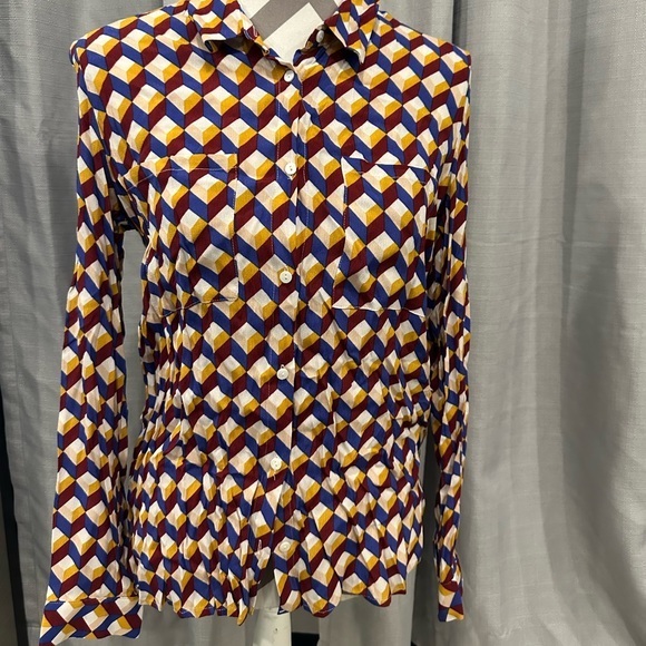 Forever 21 Tops - Forever 21 button down‎